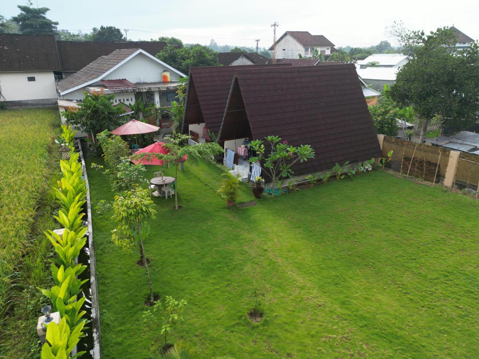 D' Carasti Bungalow Masbagik Extérieur photo