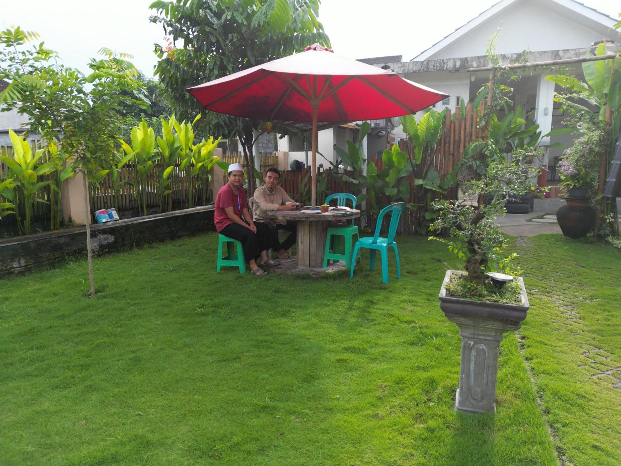 D' Carasti Bungalow Masbagik Extérieur photo