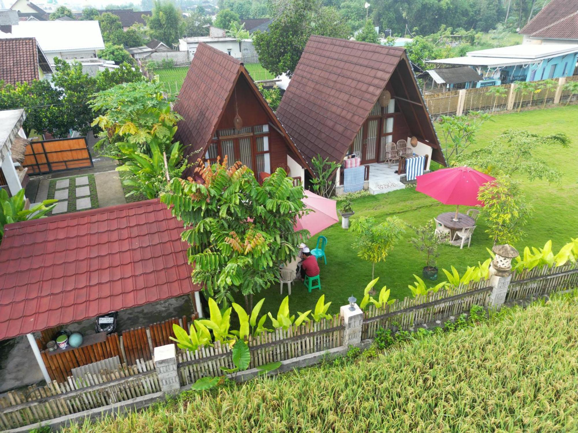 D' Carasti Bungalow Masbagik Extérieur photo